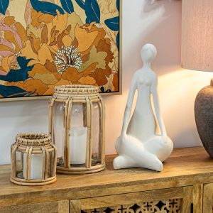 Porta velas cristal y mimbre pequeño