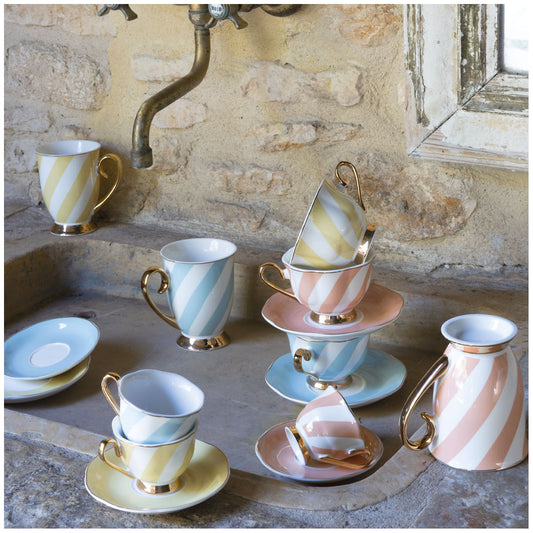 Taza de café y platillo de rayas pastel Madame de Récamier